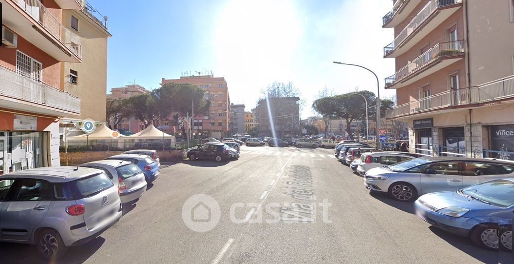 AFFITTASI LOCALE COMMERCIALE CENTOCELLE GARDENIE – FINEMENTE RISTRUTTURATO