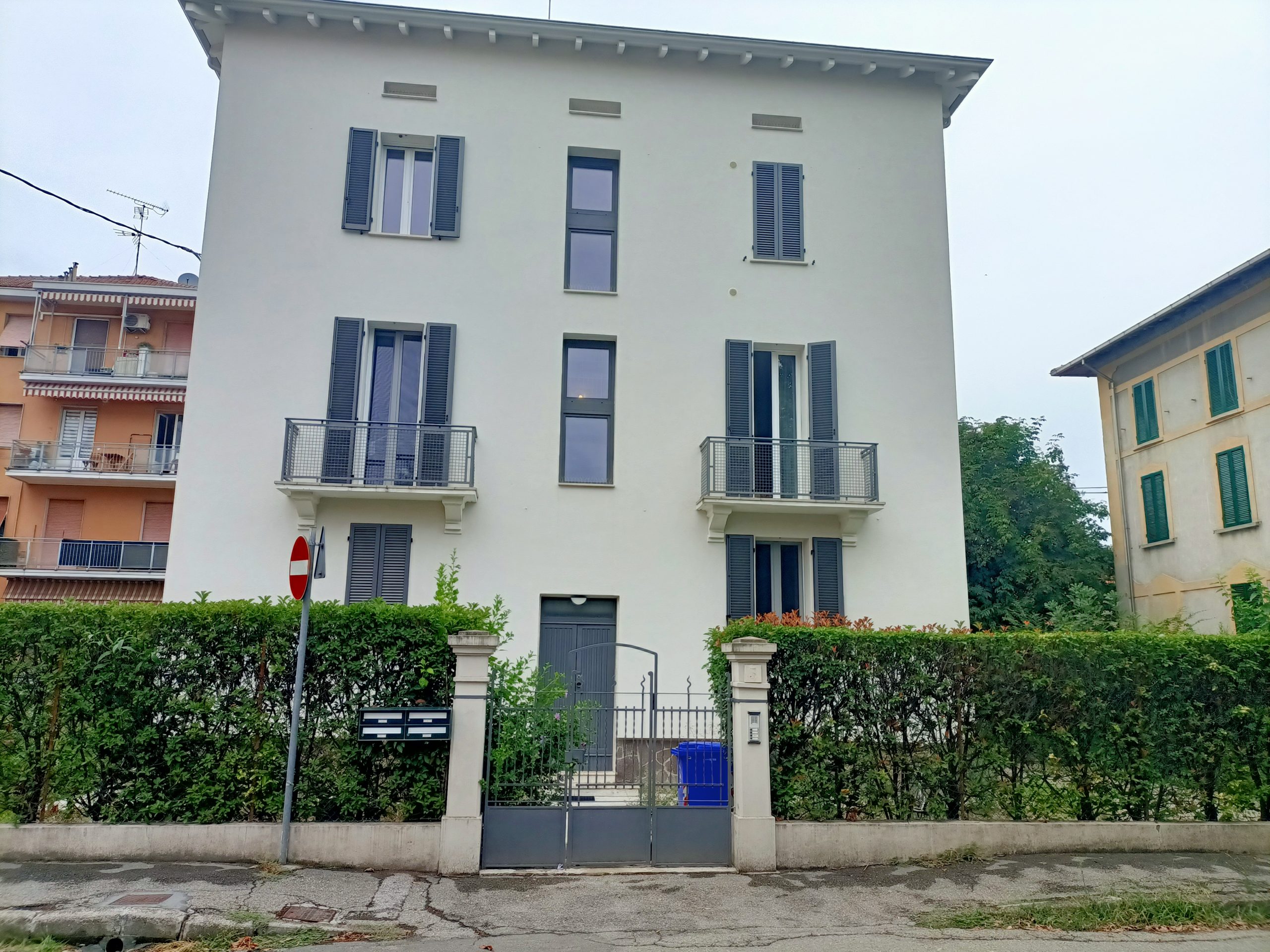 Ampio appartamento ristrutturato e completamente arredato zona San Leonardo