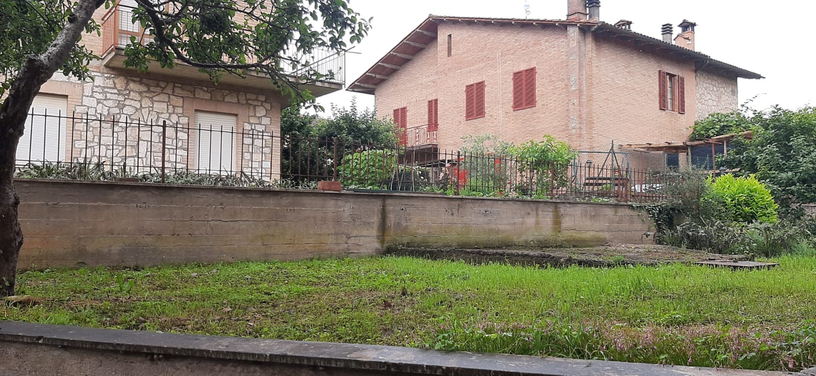 vendesi Volte Basse – Sovicille (SI) quadrilocale con giardino e garage