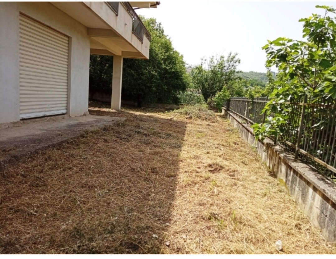 Villa in fase di costruzione Image 1