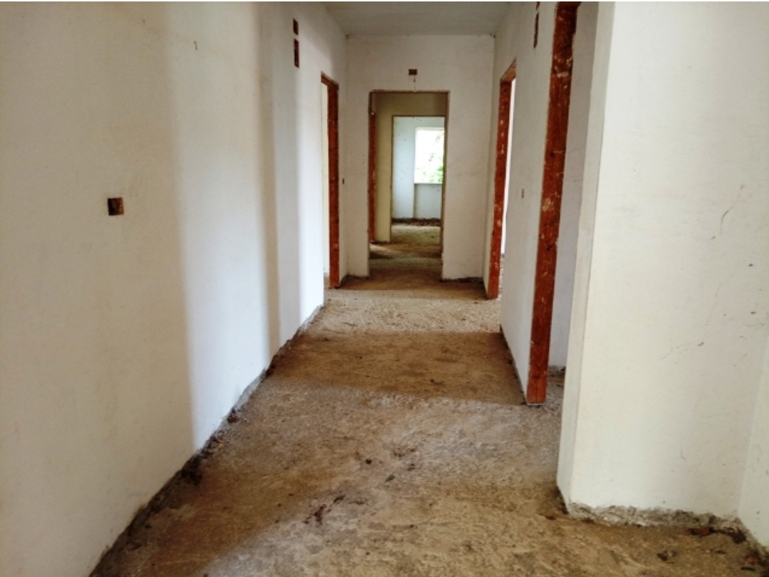 Villa in fase di costruzione Image 3