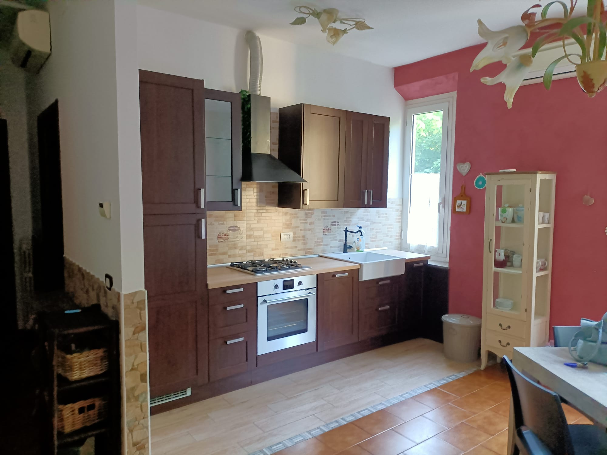 Affittasi camera in appartamento condiviso per studentesse/lavoratrice