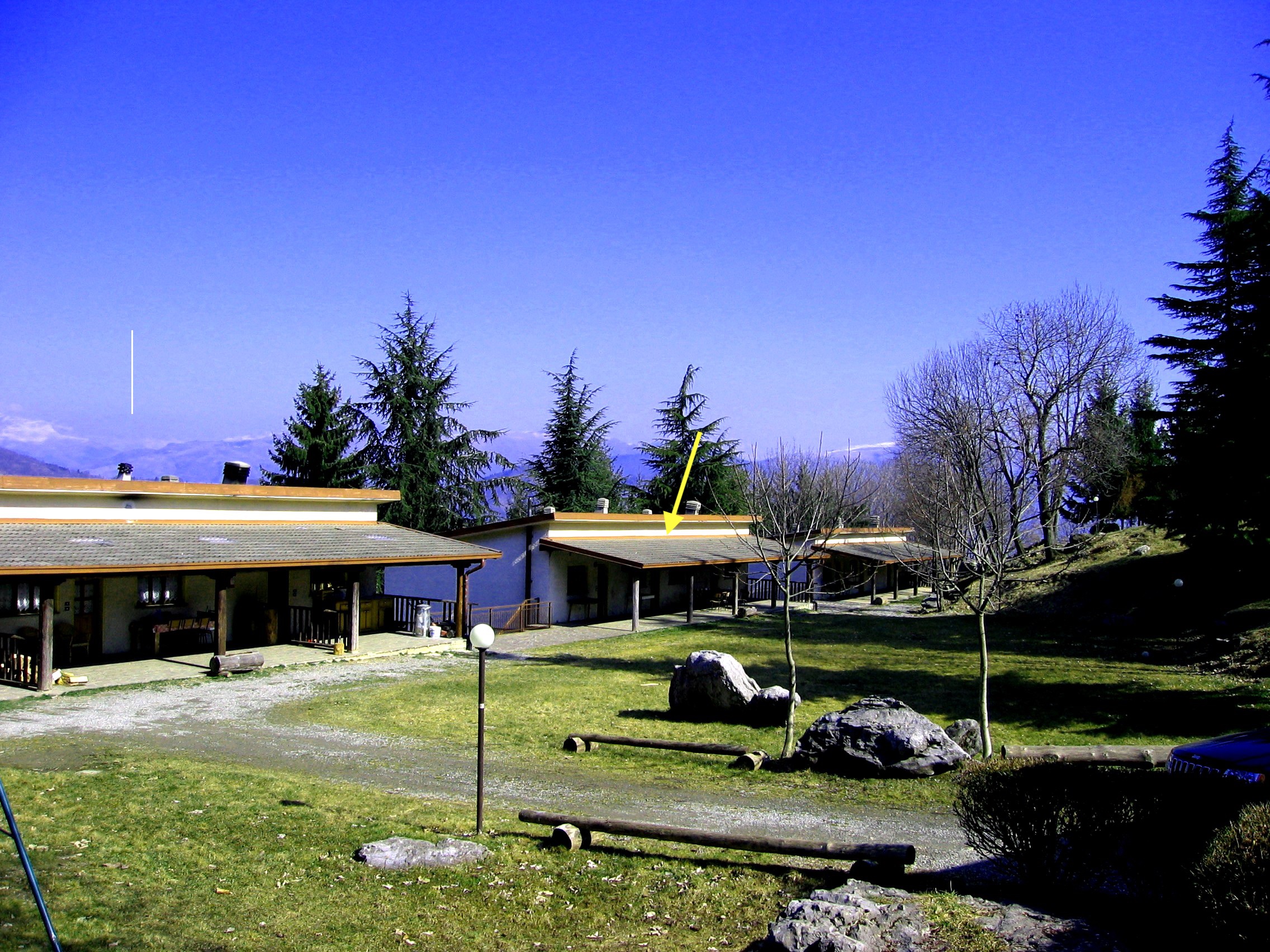 Palazzina con 5 appartamenti in vendita Val Cavallina