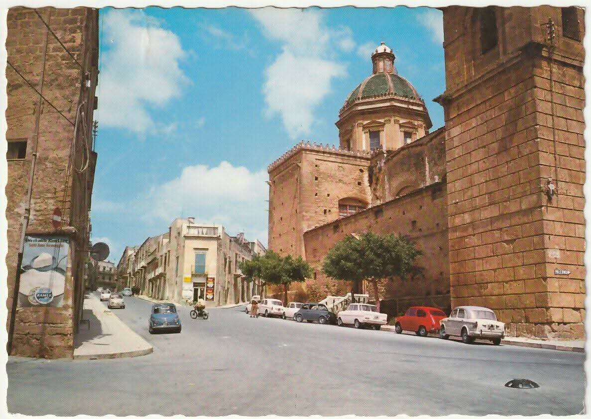 Vendita casa in via. Piave 56 e via. Fra Giovanni Pantaleo 43 Castelvetrano euro 180.000