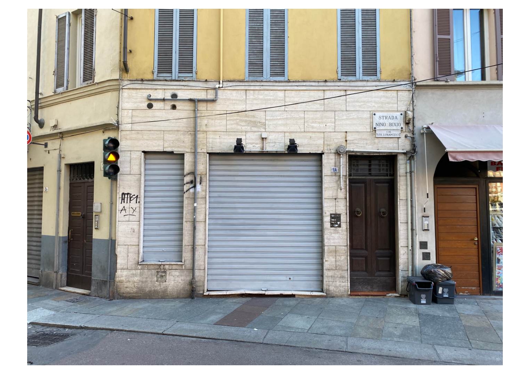 NEGOZIO OCCASIONE PARMA: 70mq Da Ristrutturare a €120.000 con Zero Spese Condominiali!