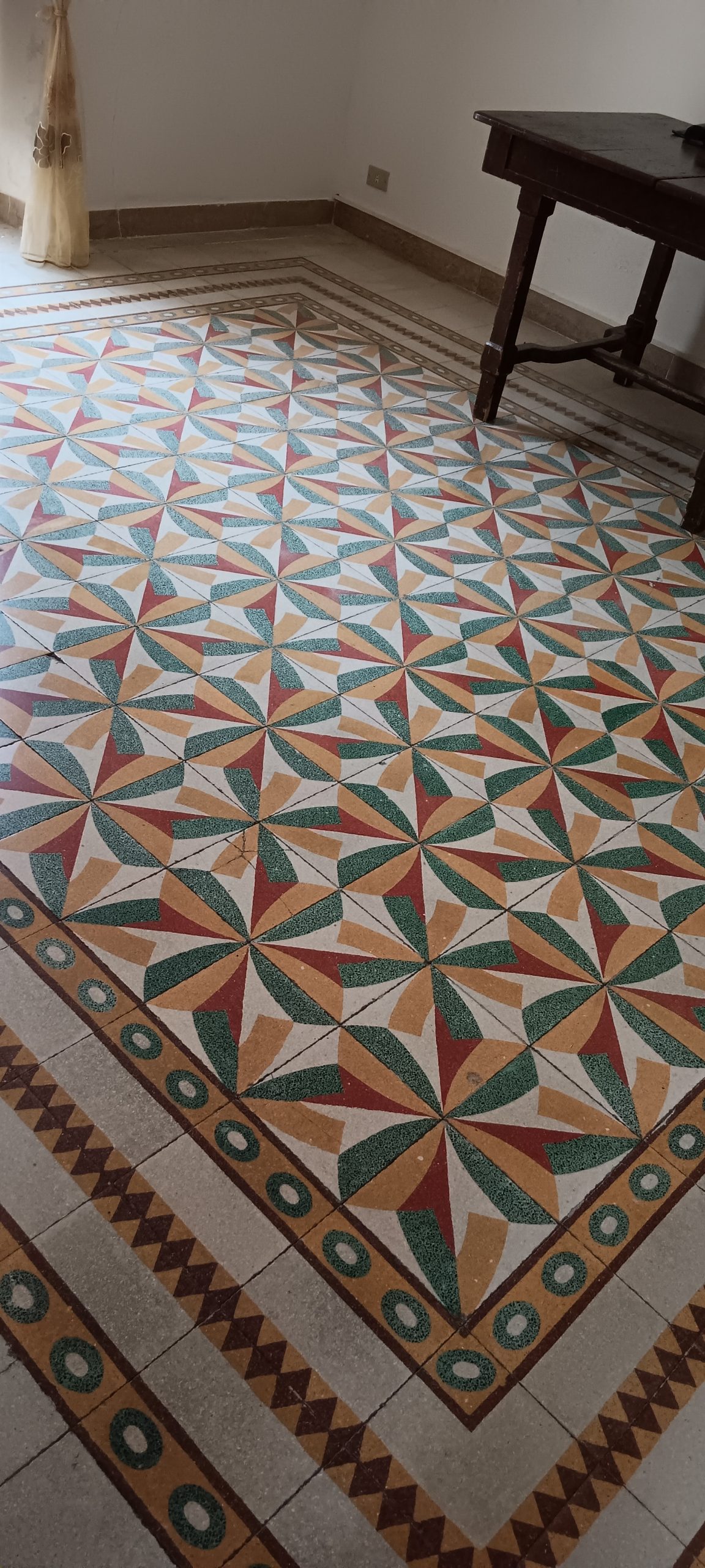 Marsala: casa da ristrutturare, di 90mq con terrazzo, tutta a primo piano a €65.000.