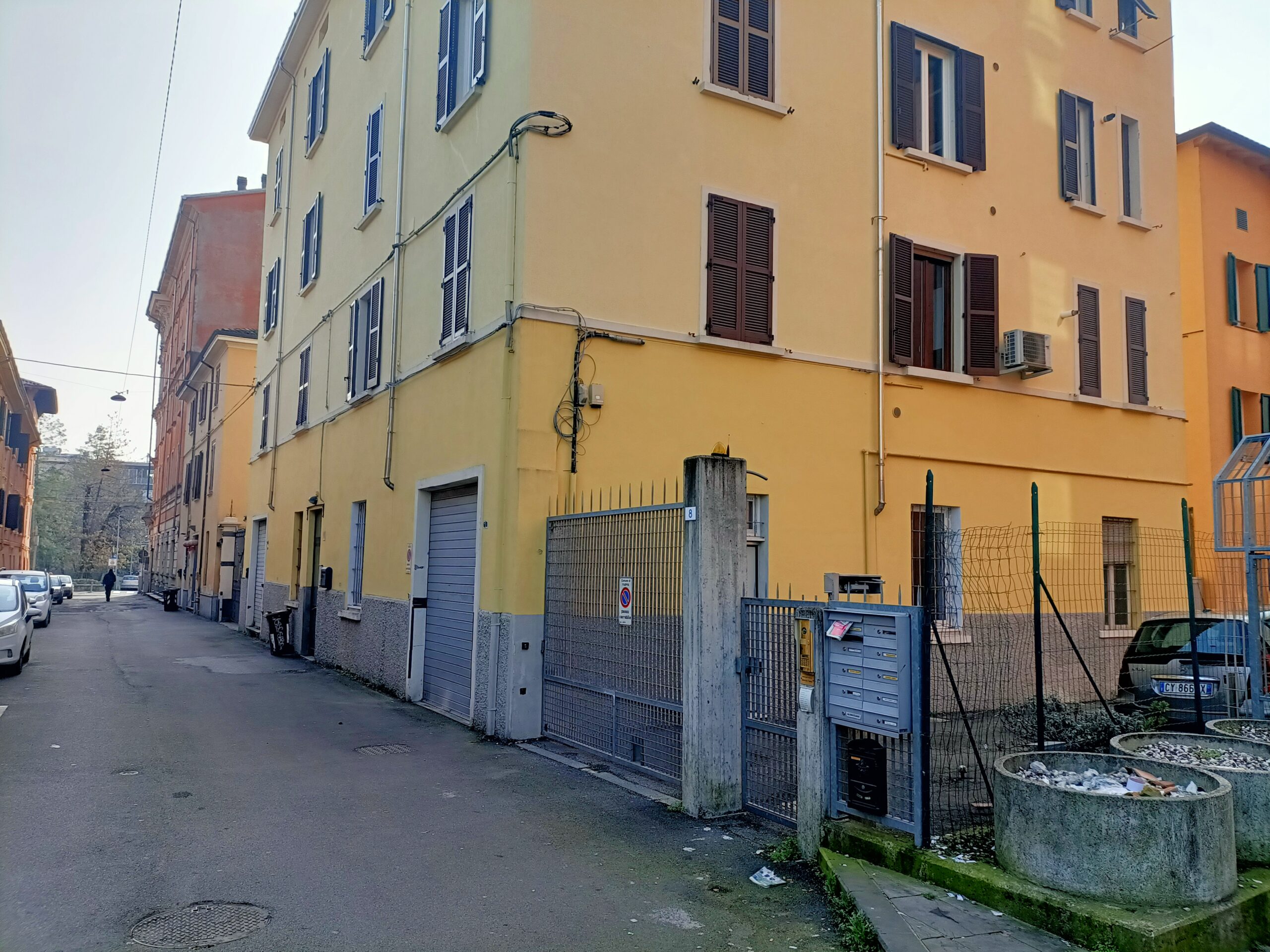 Ampio trilocale in quartiere San Leonardo