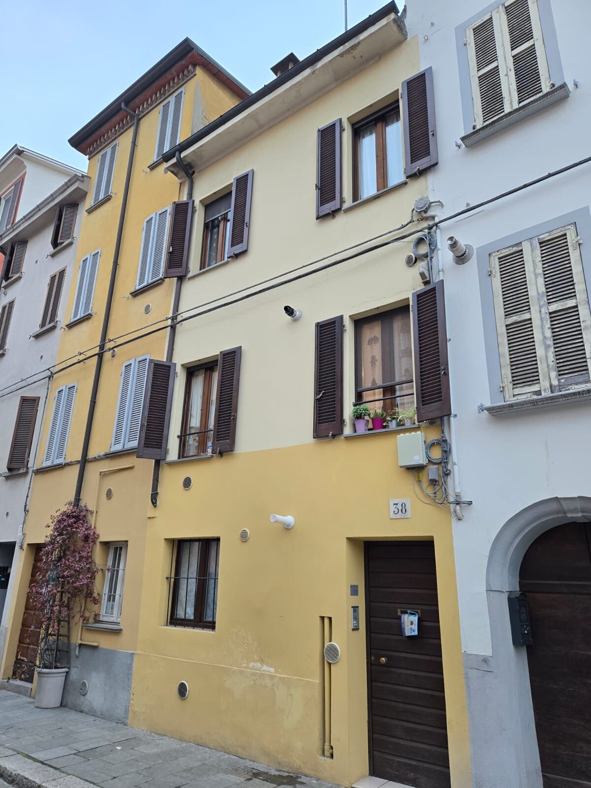 Bilocale arredato in Oltretorrente IDEALE PER STUDENTI E COPPIE DI STUDENTI