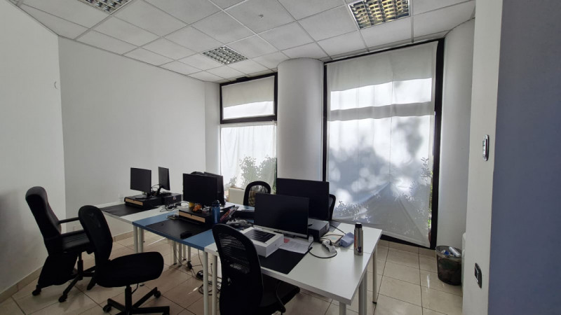 Ufficio in affitto di 253 mq Image 6