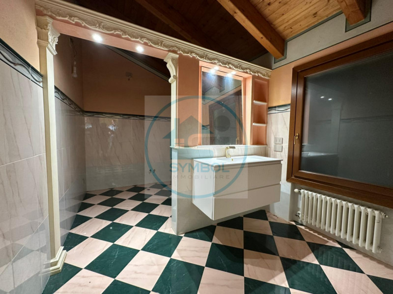 Casa singola in vendita di 400 mq a San Giorgio delle Pertiche Image 5