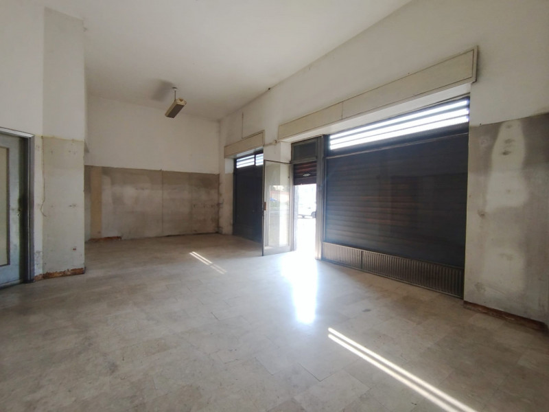 Negozio in affitto di 64 mq Image 5