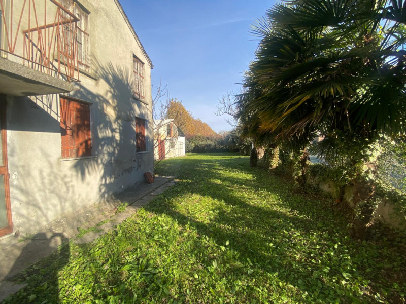 Bifamiliare in vendita di 270 mq a Santa Maria di Veggiano Image 5