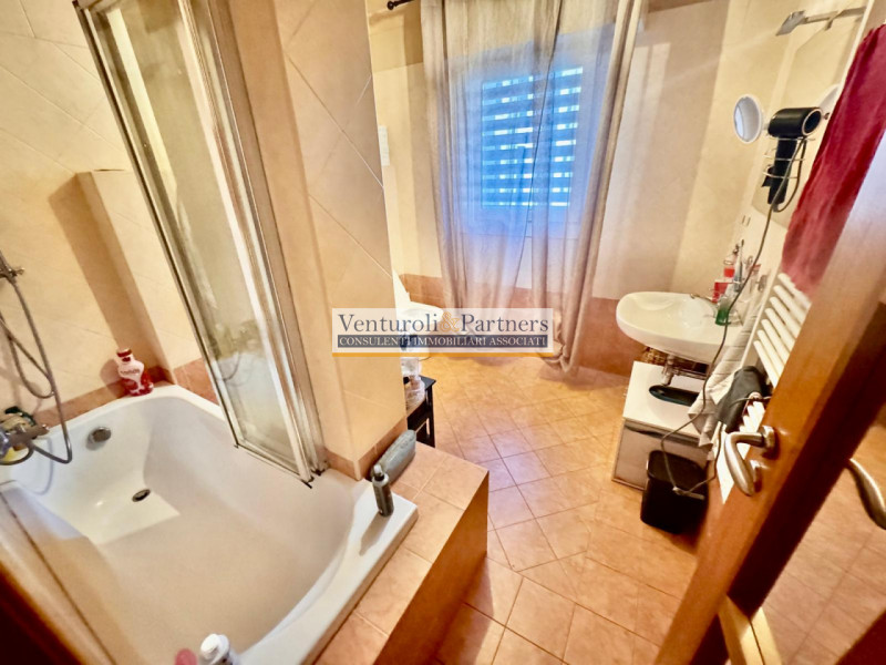 Appartamento in vendita di 115 mq a Desenzano del Garda Image 10