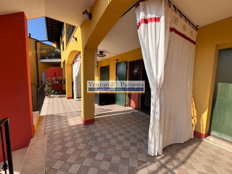 Appartamento in vendita di 80 mq a Desenzano del Garda Image 2