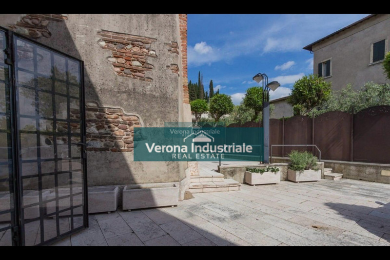 Negozio in affitto di 300 mq a Palazzolo Image 3