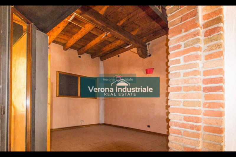 Negozio in affitto di 300 mq a Palazzolo Image 6
