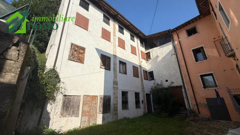Palazzo in vendita di 300 mq a Valdagno Image 6