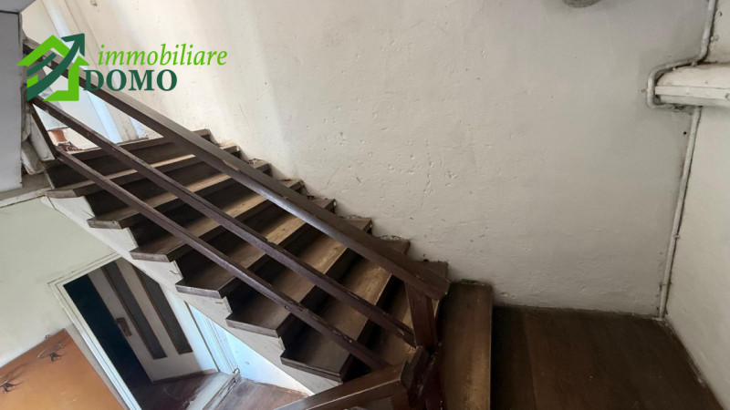 Palazzo in vendita di 300 mq a Valdagno Image 3