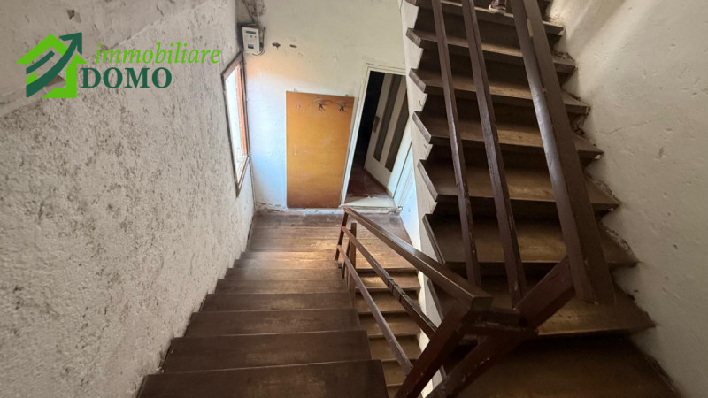 Palazzo in vendita di 300 mq a Valdagno Image 5