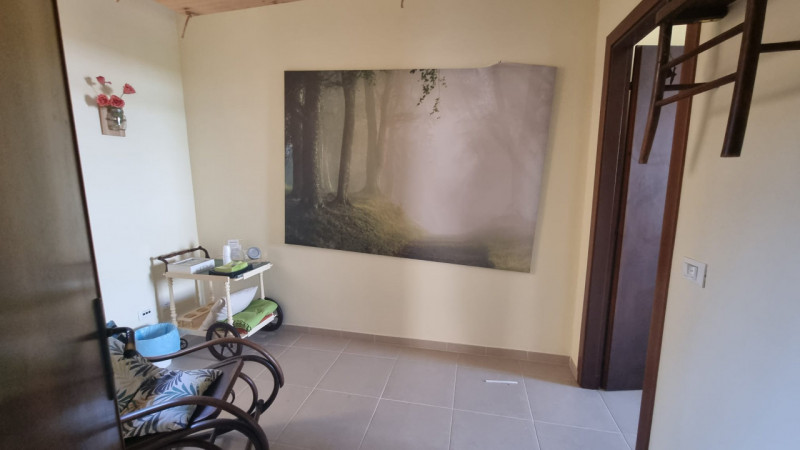 Palazzo in vendita di 300 mq a Novi di Modena Image 9