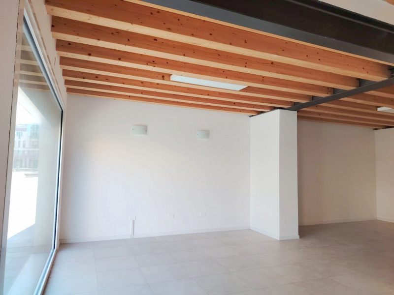 Negozio in affitto di 60 mq a Abano Terme Image 5