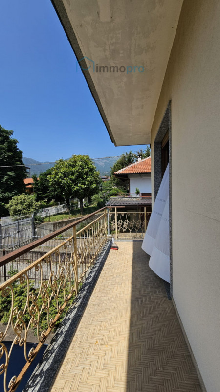 Casa singola in vendita di 255 mq a Forno Canavese Image 9
