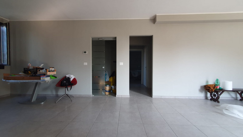 Casa a schiera in vendita di 332 mq a San Felice sul Panaro Thumbnail