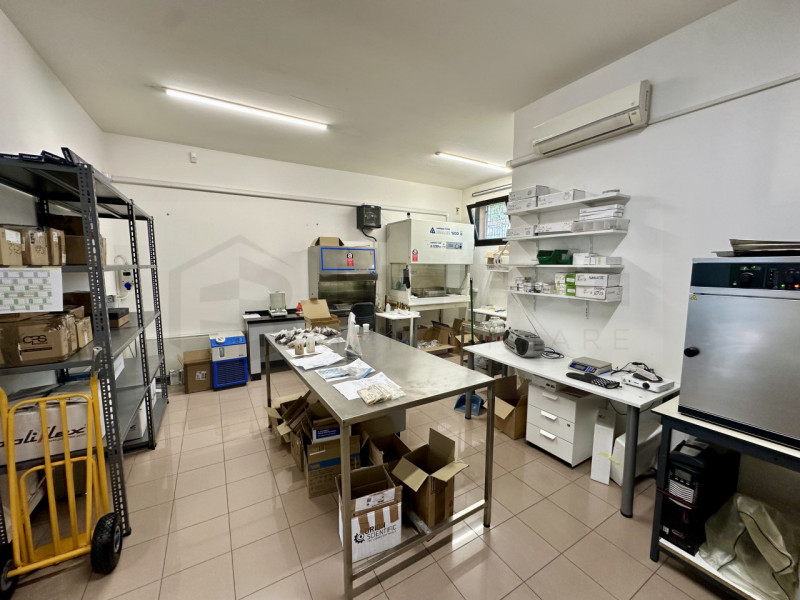 Negozio in vendita di 90 mq a Limena Image 8