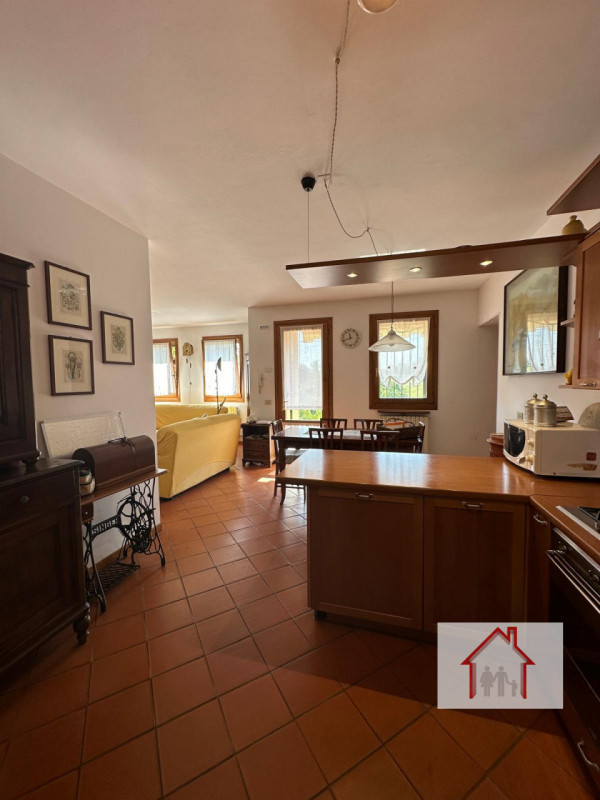 Casa a schiera in vendita di 180 mq a Cusignana Image 7