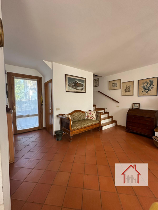 Casa a schiera in vendita di 180 mq a Cusignana Image 4