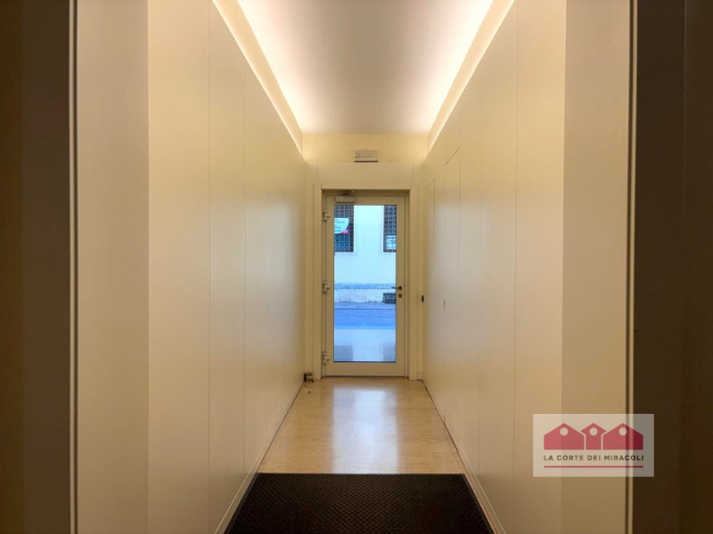 Appartamento in vendita di 275 mq a Vicenza Image 3