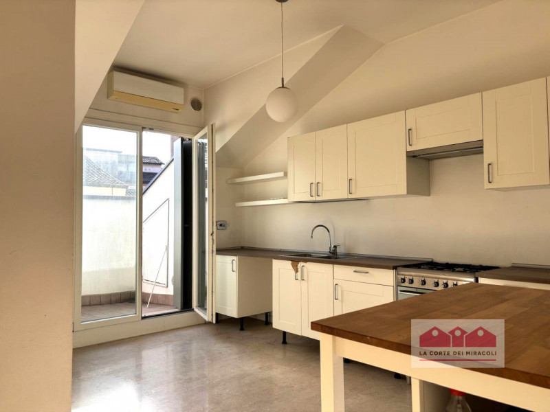 Appartamento in vendita di 275 mq a Vicenza Image 10
