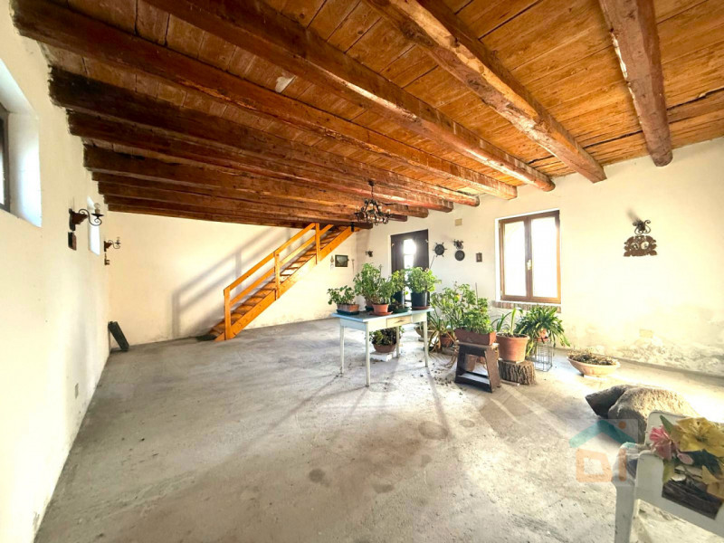 Casa a schiera in vendita di 200 mq a Ruda / Rude Image 9