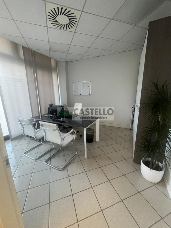 Negozio in vendita di 65 mq a Castagnara Image 7