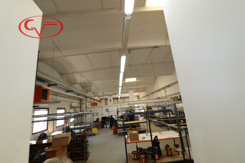 Capannone in affitto di 400 mq Thumbnail