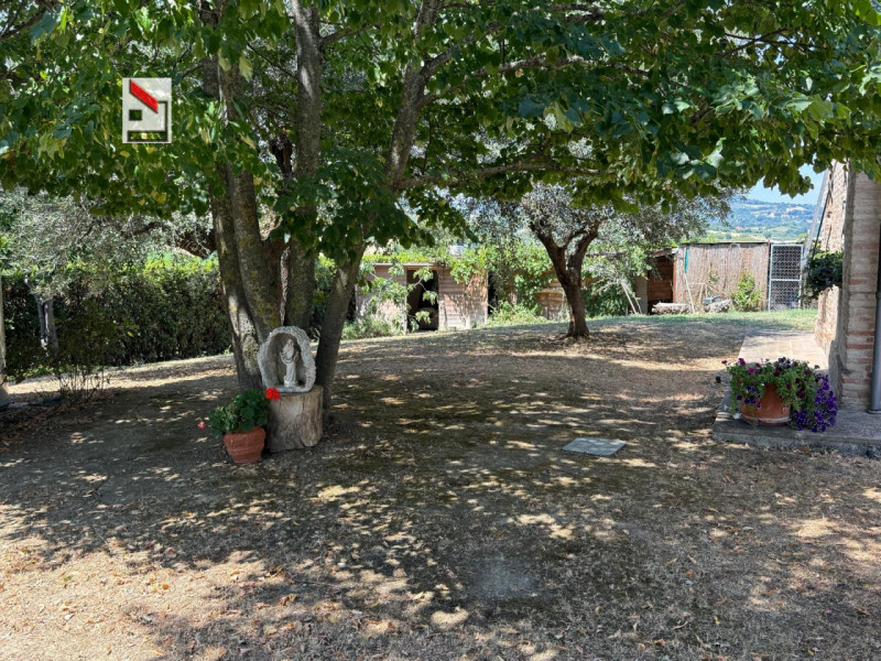 Rustico in vendita di 380 mq a Cartoceto Image 10