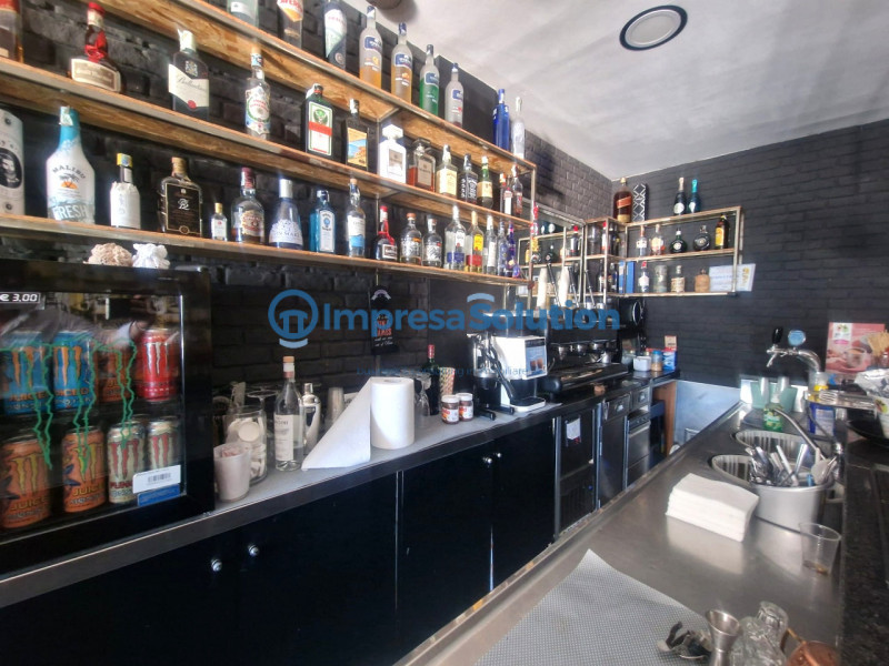 Negozio in affitto di 38 mq a Napoli Image 7