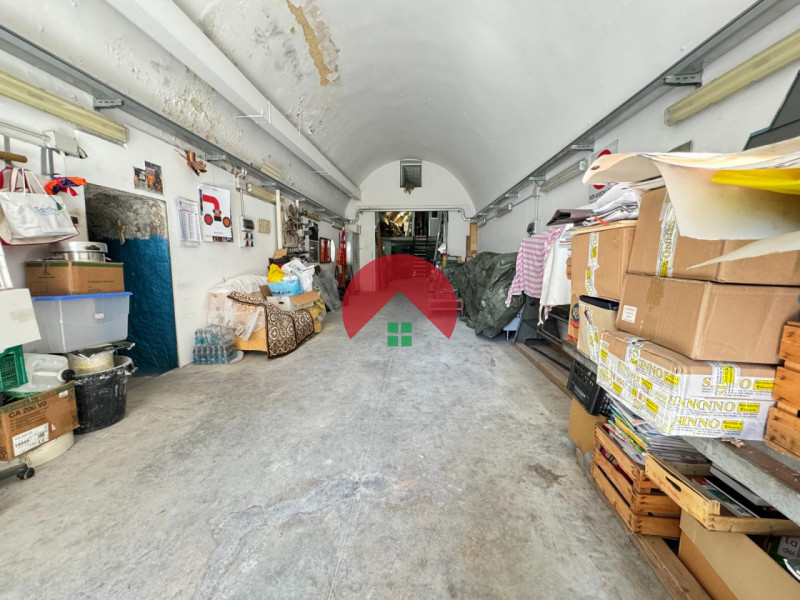 Garage in vendita di 125 mq Image 7