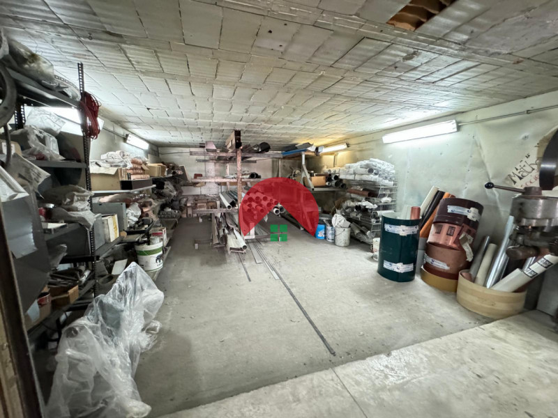 Garage in vendita di 125 mq Image 5