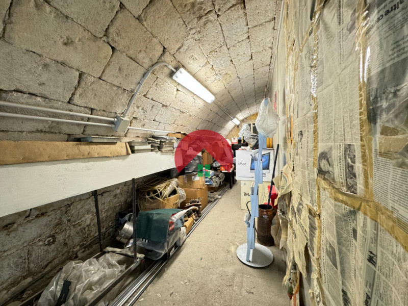 Garage in vendita di 125 mq Image 8