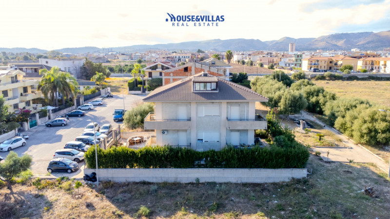 Villa in vendita di 540 mq Image 6