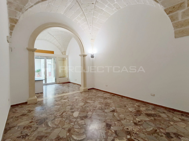Negozio in vendita di 94 mq a Scorrano Image 9