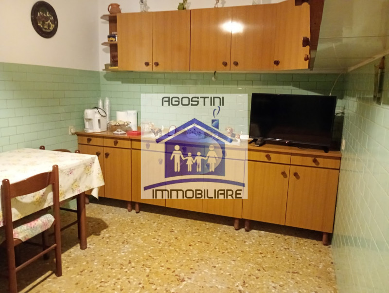 Casa singola in vendita di 160 mq a Valle Castellana Image 4