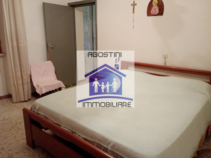 Casa singola in vendita di 160 mq a Valle Castellana Image 8