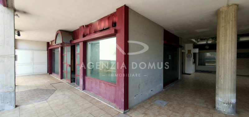 Negozio in vendita di 70 mq a Racale Image 4