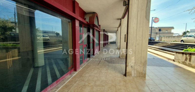 Negozio in vendita di 70 mq a Racale Image 7