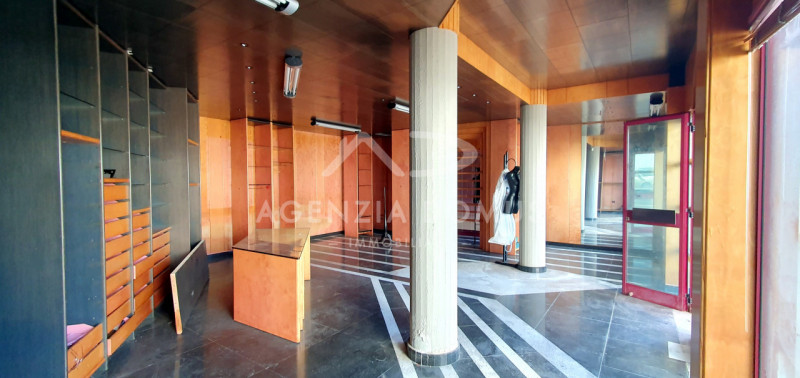 Negozio in vendita di 70 mq a Racale Image 3