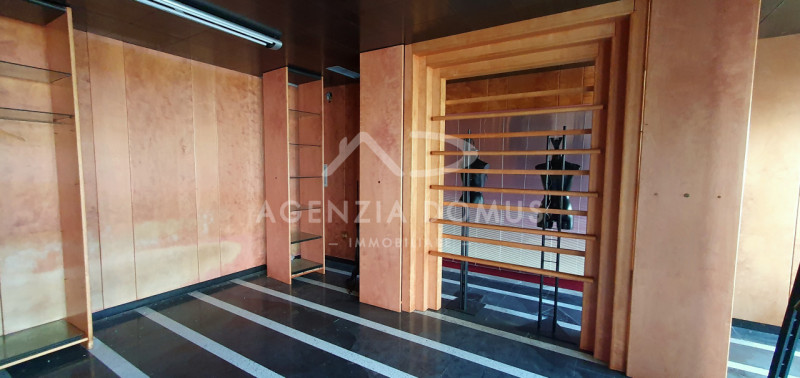 Negozio in vendita di 70 mq a Racale Image 9