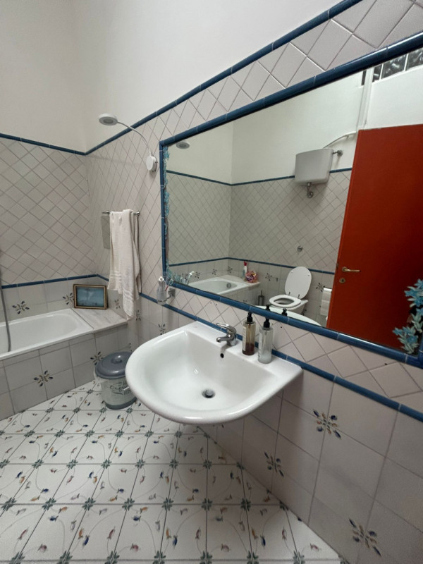 Appartamento in affitto di 50 mq a Napoli Image 8