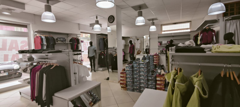 Attivita commerciale in vendita di 100 mq a Campagna Image 2